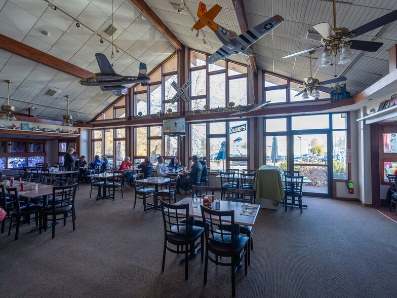 More Photos Of 4300 Abbott Rd, Orchard Park Restaurant For Sale