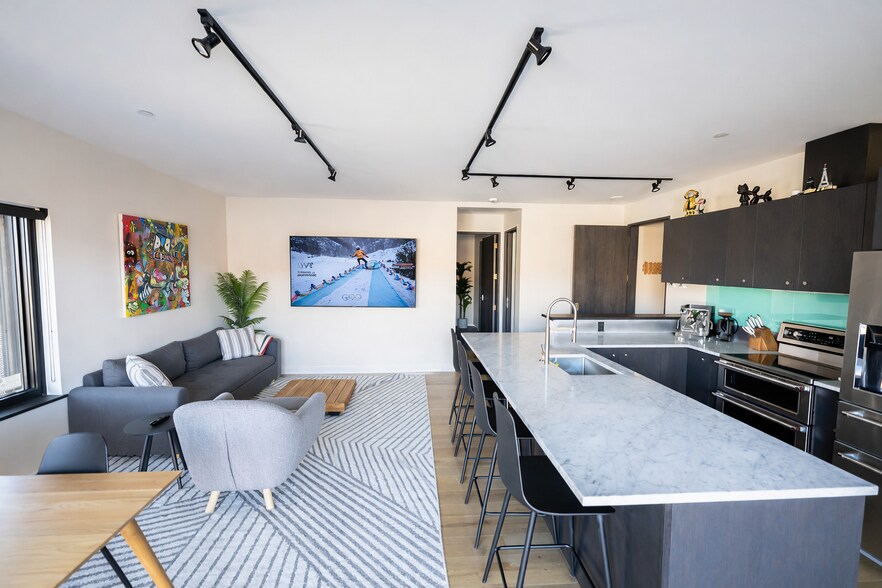 More Photos Of 130 Gulf Stream Ln, Hailey Flex For Sale