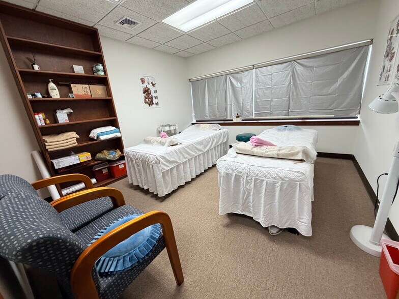 More Photos Of 2 Hillside Ave, Williston Park Medical For Lease