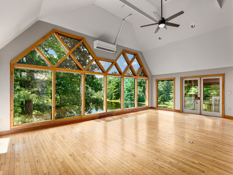 More Photos Of 447 Lily Pad Ln, Flat Rock Lodge Meeting Hall For Sale