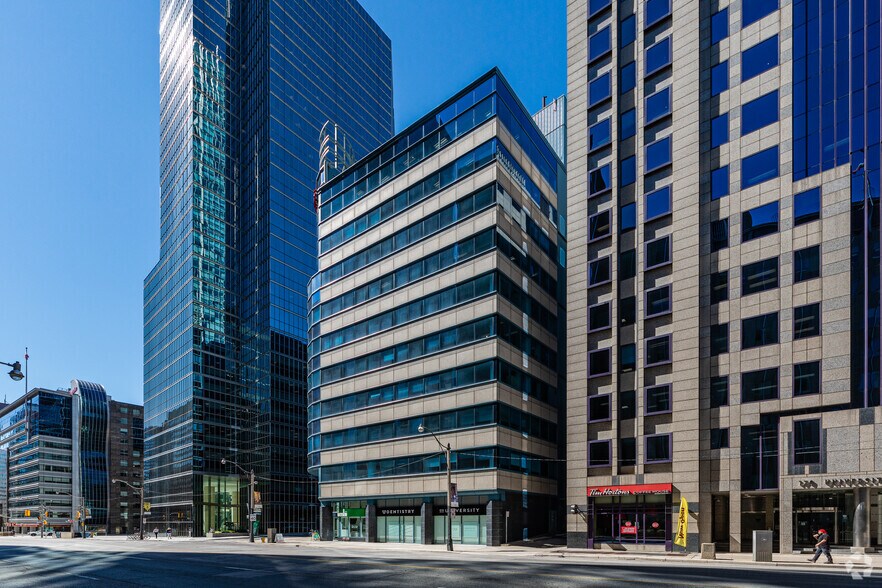 More Photos Of 154 University Ave, Toronto Office For Lease