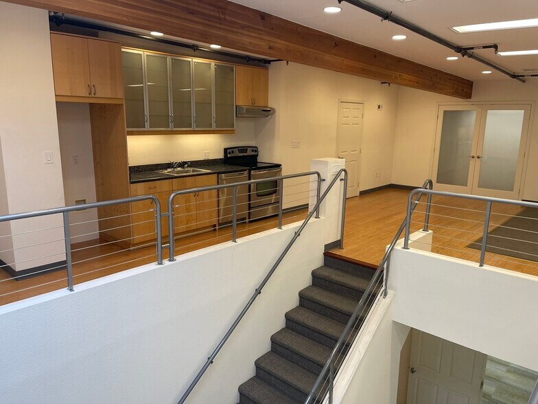 More Photos Of 1175 Obrien Dr, Menlo Park Manufacturing For Lease
