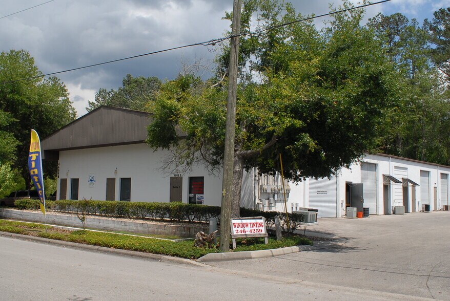 Primary Photo Of 4609 NW 6th St, Gainesville Warehouse For Lease