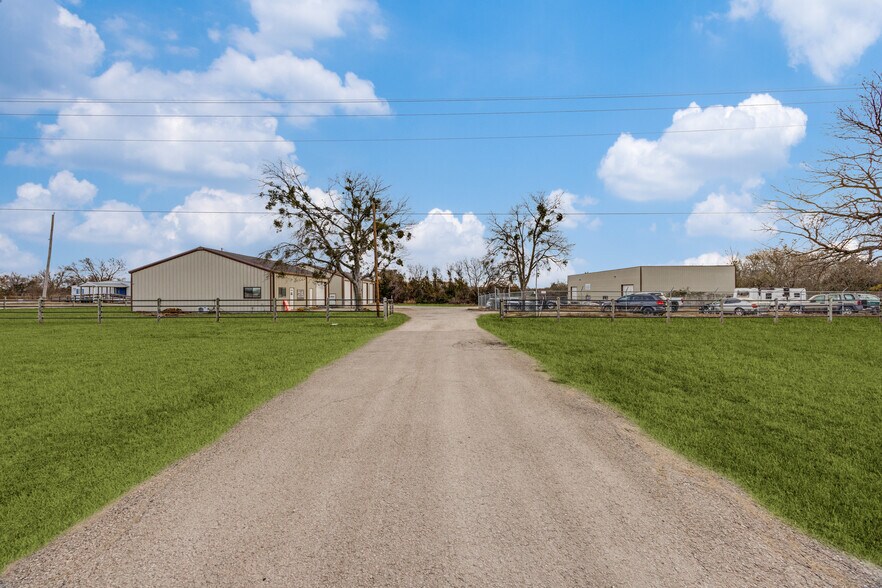 More Photos Of 15602 State Highway 160, Blue Ridge Warehouse For Sale