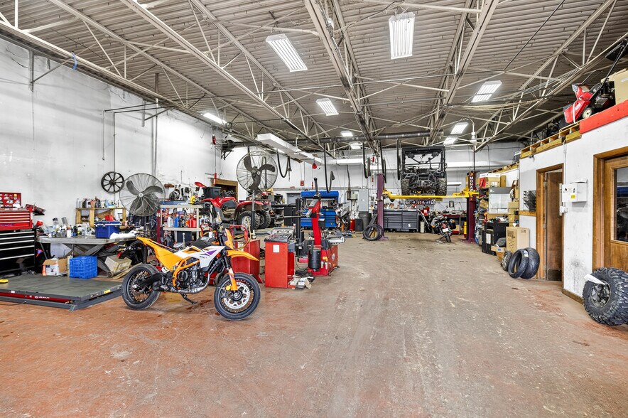 More Photos Of 2350 Dairy Rd, Lancaster Auto Dealership For Lease