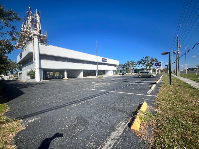 More Photos Of 9501 US Highway 19, Port Richey Office For Sale