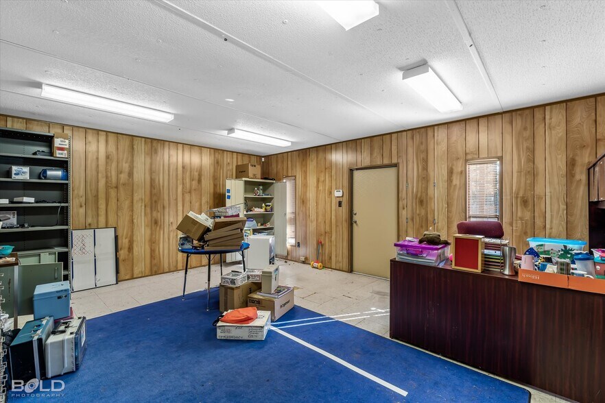 More Photos Of 523 Oxford Rd, Mansfield Office For Sale