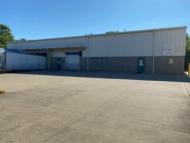 More Photos Of 823 E Virginia St, Evansville Warehouse For Sale
