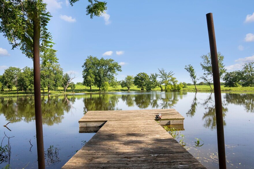 More Photos Of 18121 TX-105, Plantersville Land For Sale