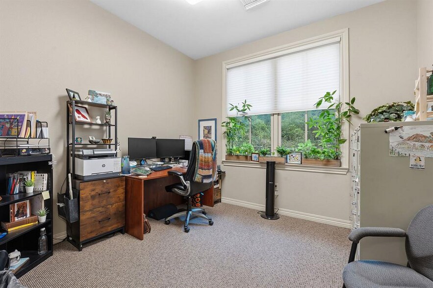 More Photos Of 5900 Southwest Pky, Austin Medical For Sale