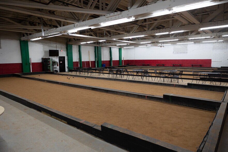 More Photos Of 20001 Euclid Ave, Euclid Warehouse For Lease