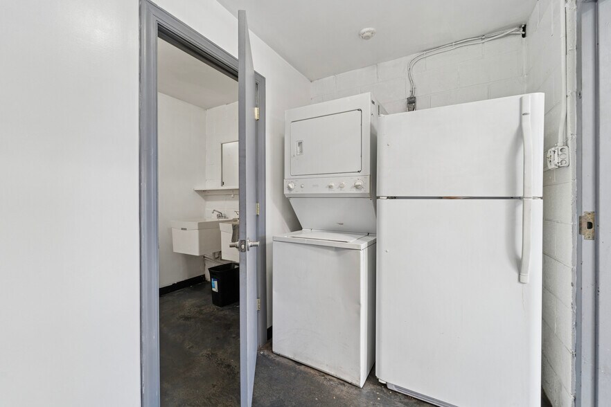 More Photos Of 111 Baltimore Ave, Lansdowne General Retail For Sale