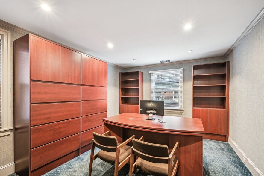 More Photos Of 1710-1712 Locust St, Philadelphia Office Residential For Sale