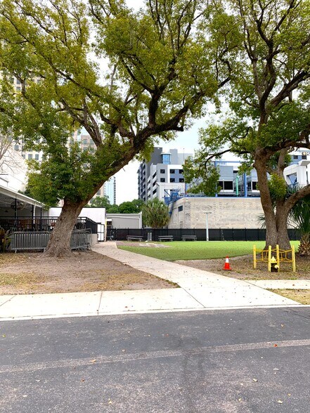 More Photos Of 100 W Livingston St, Orlando Restaurant For Lease