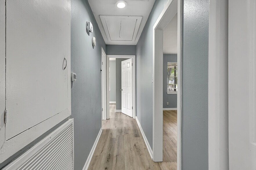 More Photos Of 5722 W 43rd St, Houston Specialty For Sale