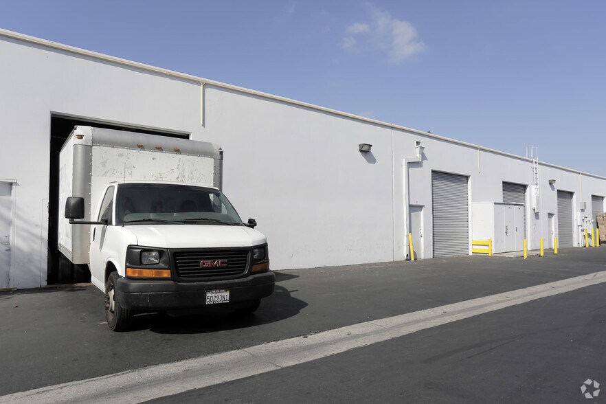 More Photos Of 1122 W Washington Blvd, Montebello Warehouse For Lease