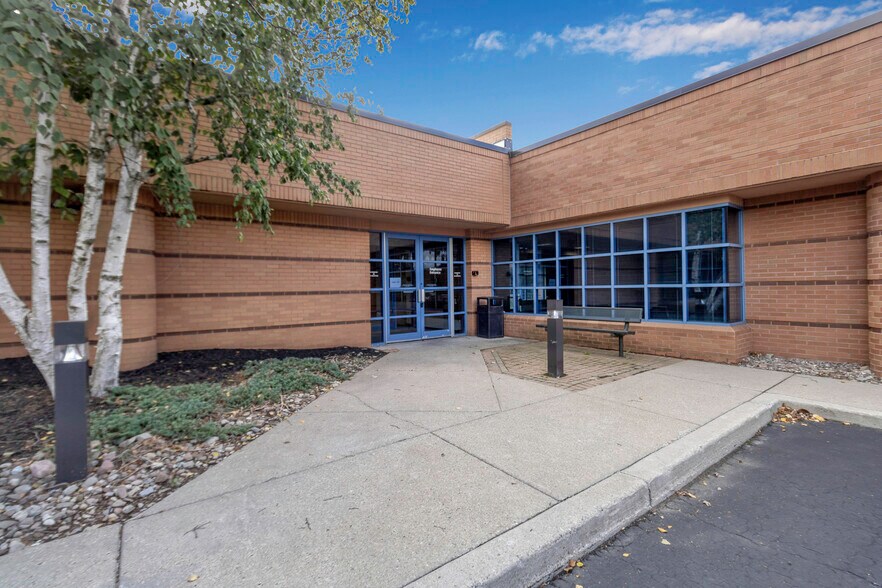 More Photos Of 61 John Muir Dr, Buffalo Unknown For Lease