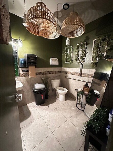 More Photos Of 5255 S Decatur Blvd, Las Vegas General Retail For Lease