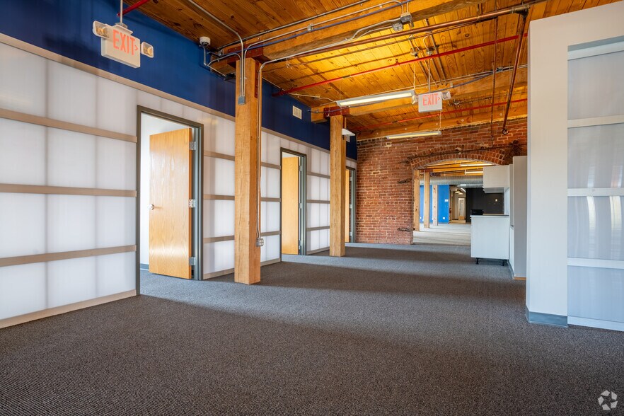More Photos Of 590 Means St NW, Atlanta Unknown For Lease