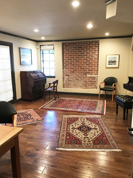 More Photos Of 1395 San Carlos Ave, San Carlos Office For Lease
