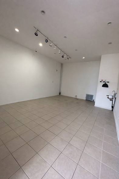 More Photos Of 986 Winthrop St, Brooklyn Apartments For Lease