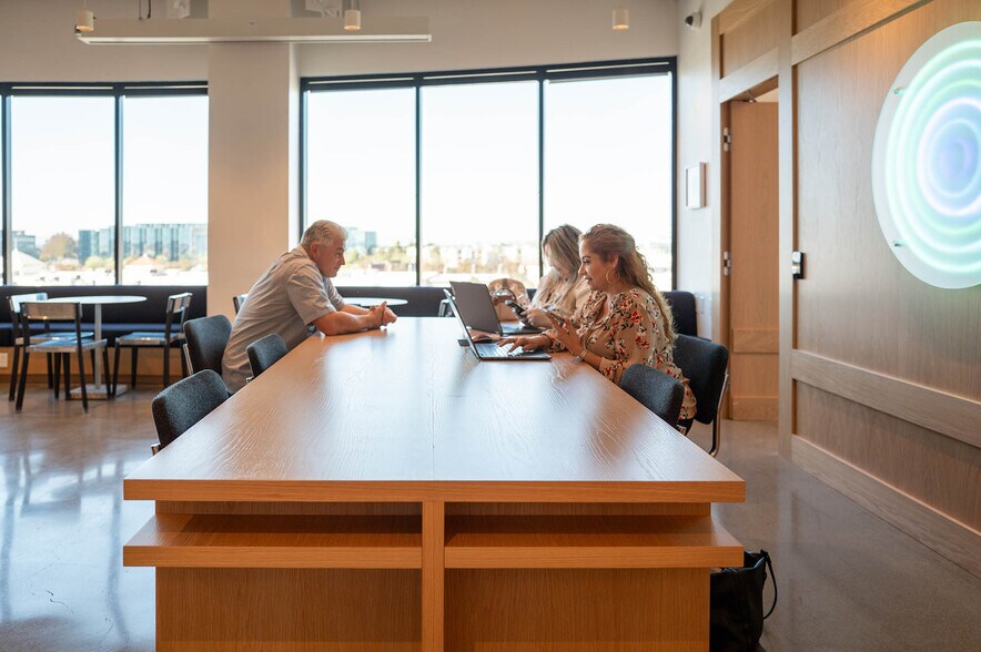 More Photos Of 1840 Gateway Dr, San Mateo Coworking Space