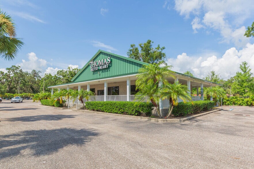 More Photos Of 13815 21st St, Dade City Auto Dealership For Sale