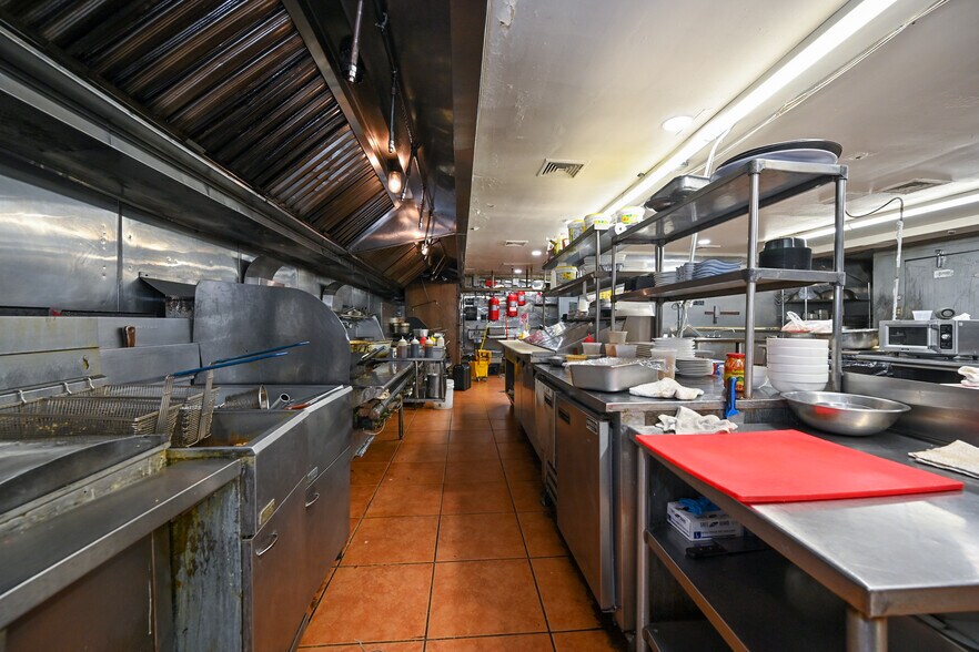 More Photos Of 83-17 Broadway, Elmhurst Multifamily For Sale