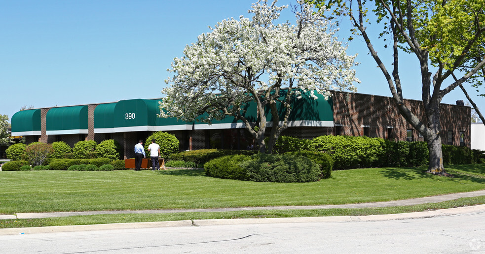 Primary Photo Of 390 E Higgins Rd, Elk Grove Village Office For Lease