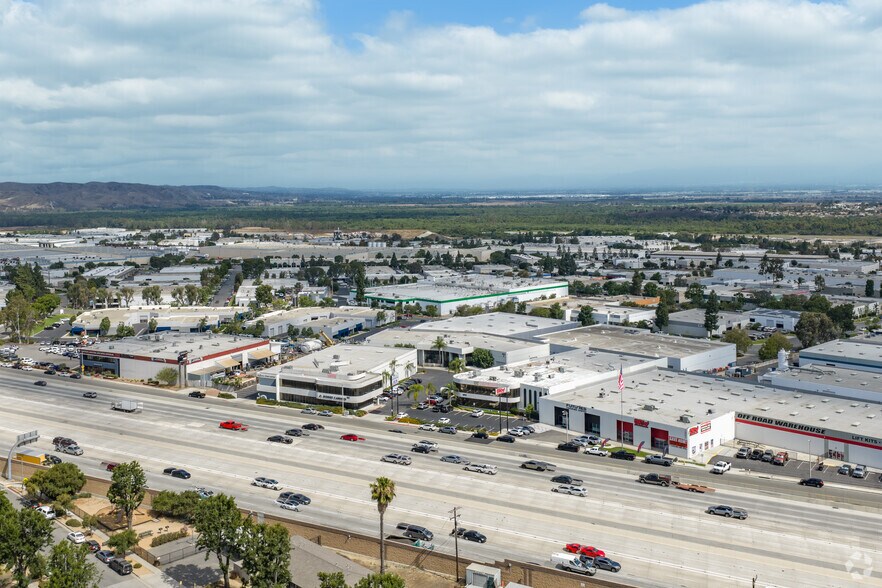 More Photos Of 1611 W Pomona Rd, Corona Unknown For Lease