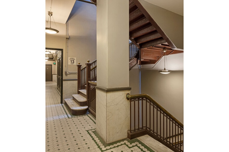 More Photos Of 215 W 7th St, Los Angeles Apartments For Sale