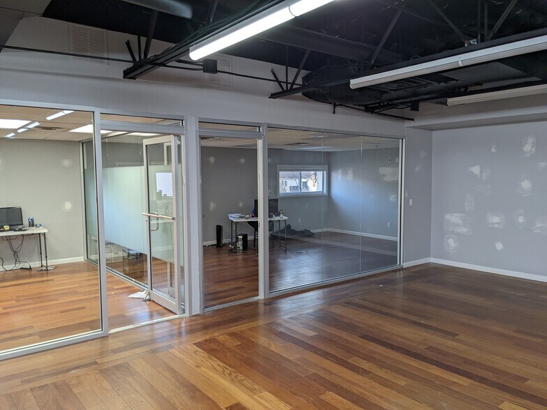 More Photos Of 230 Marion Ave, Linden Research And Development For Sale
