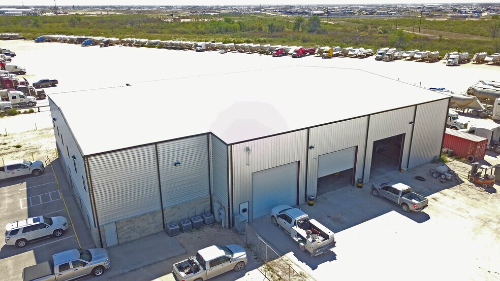More Photos Of 2250 Dixie Blvd, Odessa Industrial For Sale