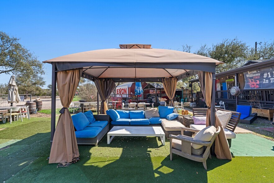 More Photos Of 33855 Blanco Rd, Bulverde Bar For Sale