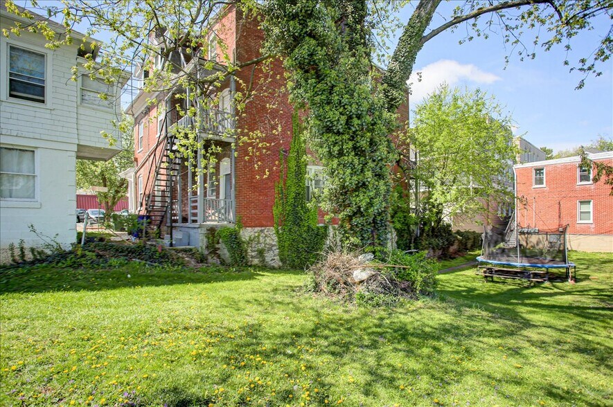 More Photos Of 16-18 Wayside Ave, Hagerstown Apartments For Sale