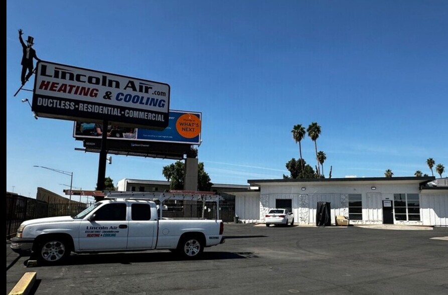 Primary Photo Of 2805 W Larkspur Dr, Phoenix Contractor Storage Yard For Sale