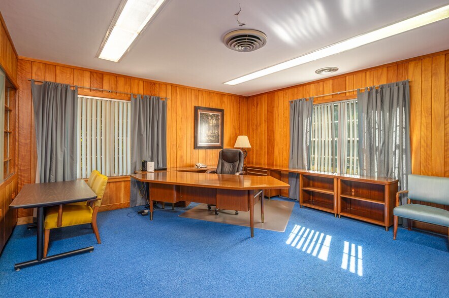 More Photos Of 510 E Parker St, Bartow Office For Sale