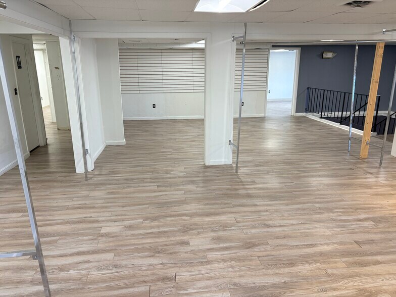 More Photos Of 1875 Main St, Tewksbury Storefront For Lease