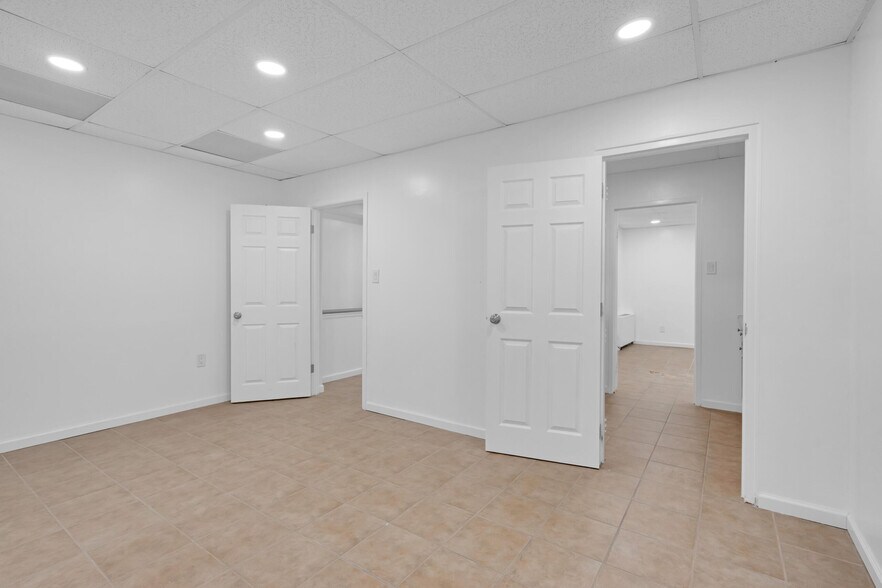 More Photos Of 5565 Columbia Pike, Arlington Multifamily For Sale