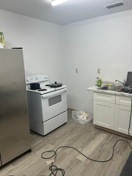 More Photos Of 340 Rotary Ln, Waurika Warehouse For Sale