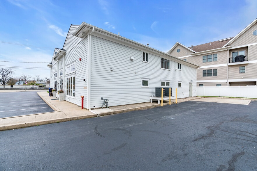 More Photos Of 150 Ocean Blvd N, Long Branch Flex For Lease