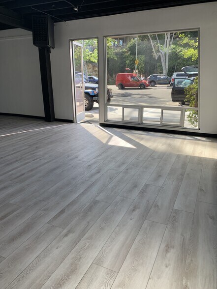 More Photos Of 480-506 Ocean Ave, Laguna Beach Storefront For Lease