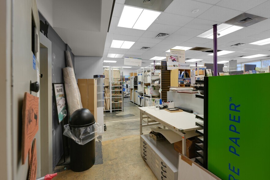 More Photos Of 953 Brunette Ave, Coquitlam General Retail For Sale