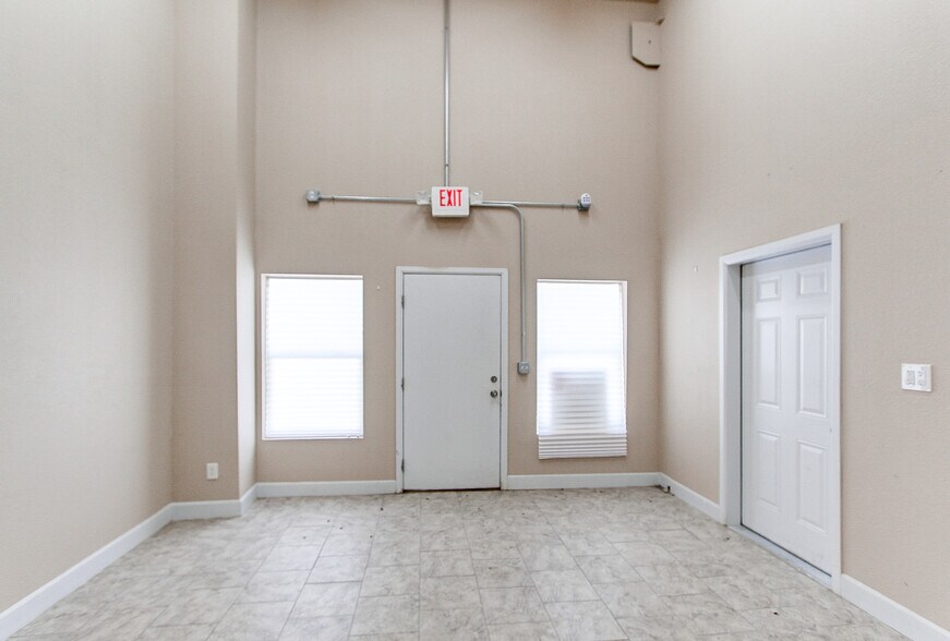 More Photos Of 655 7th Ave, Deer Trail Warehouse For Sale