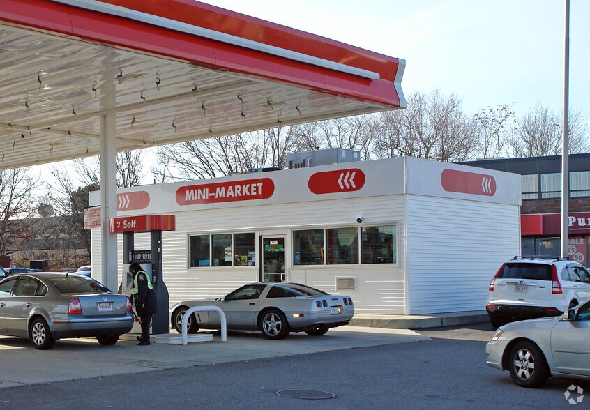 More Photos Of 725-729 William T Morrissey Blvd, Dorchester Unknown For Lease