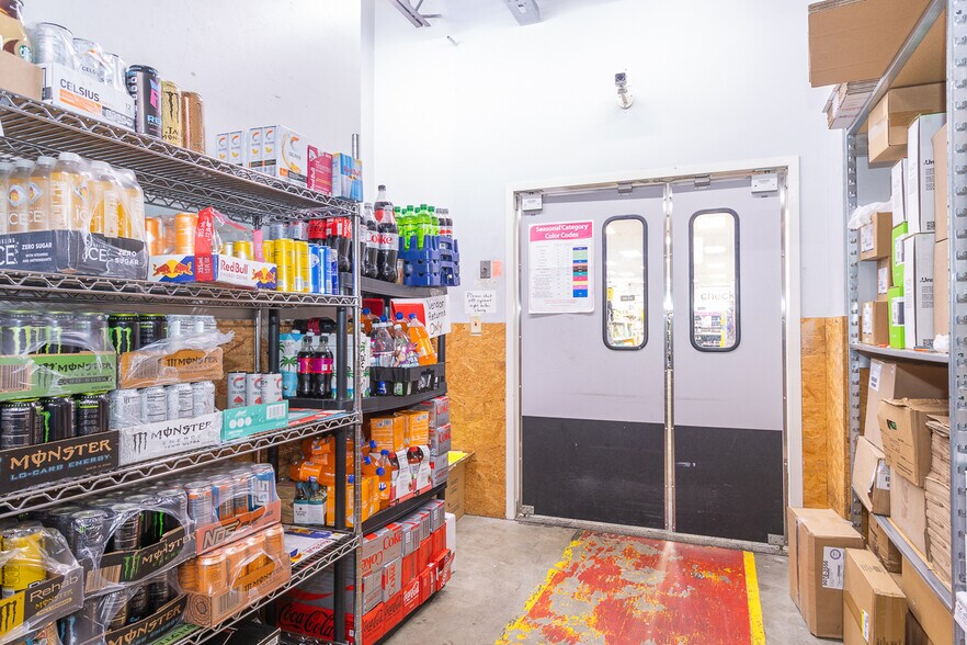 More Photos Of 2814 N Main St, Anderson General Retail For Sale