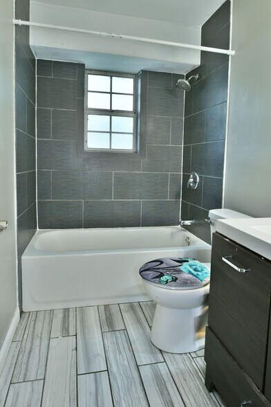 More Photos Of 203-205 Churchill Hubbard Rd, Youngstown Apartments For Sale
