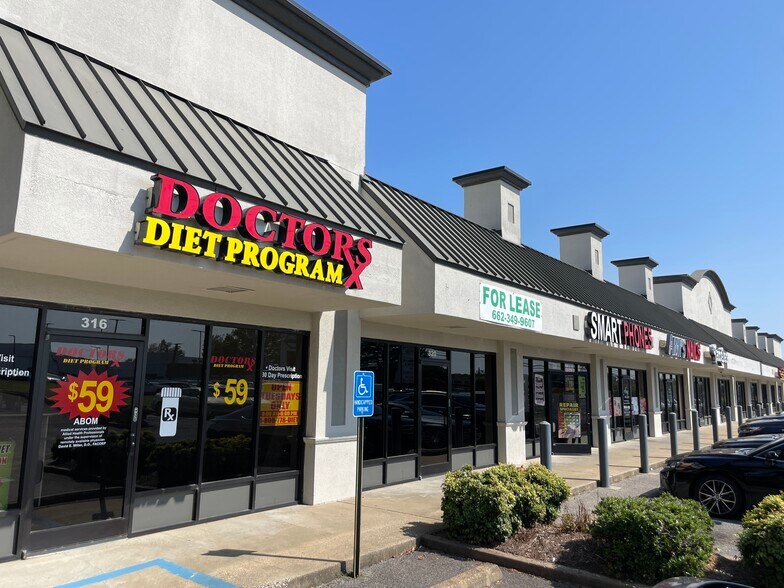 Primary Photo Of 316-360 Goodman Rd, Southaven Unknown For Lease