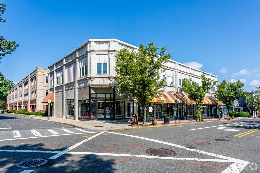 Primary Photo Of 28 S Fullerton Ave, Montclair Storefront For Lease