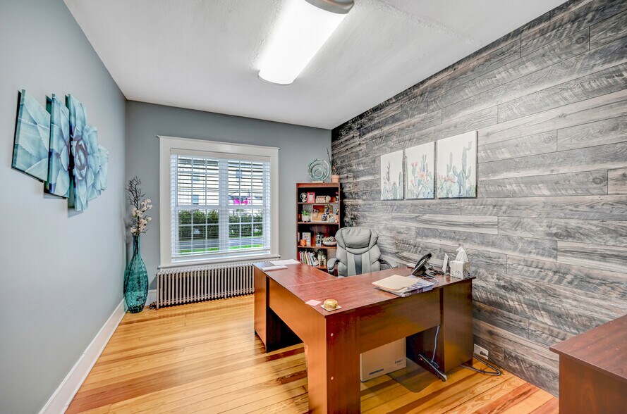 More Photos Of 149 Bond Ln, Brodheadsville Office Residential For Sale
